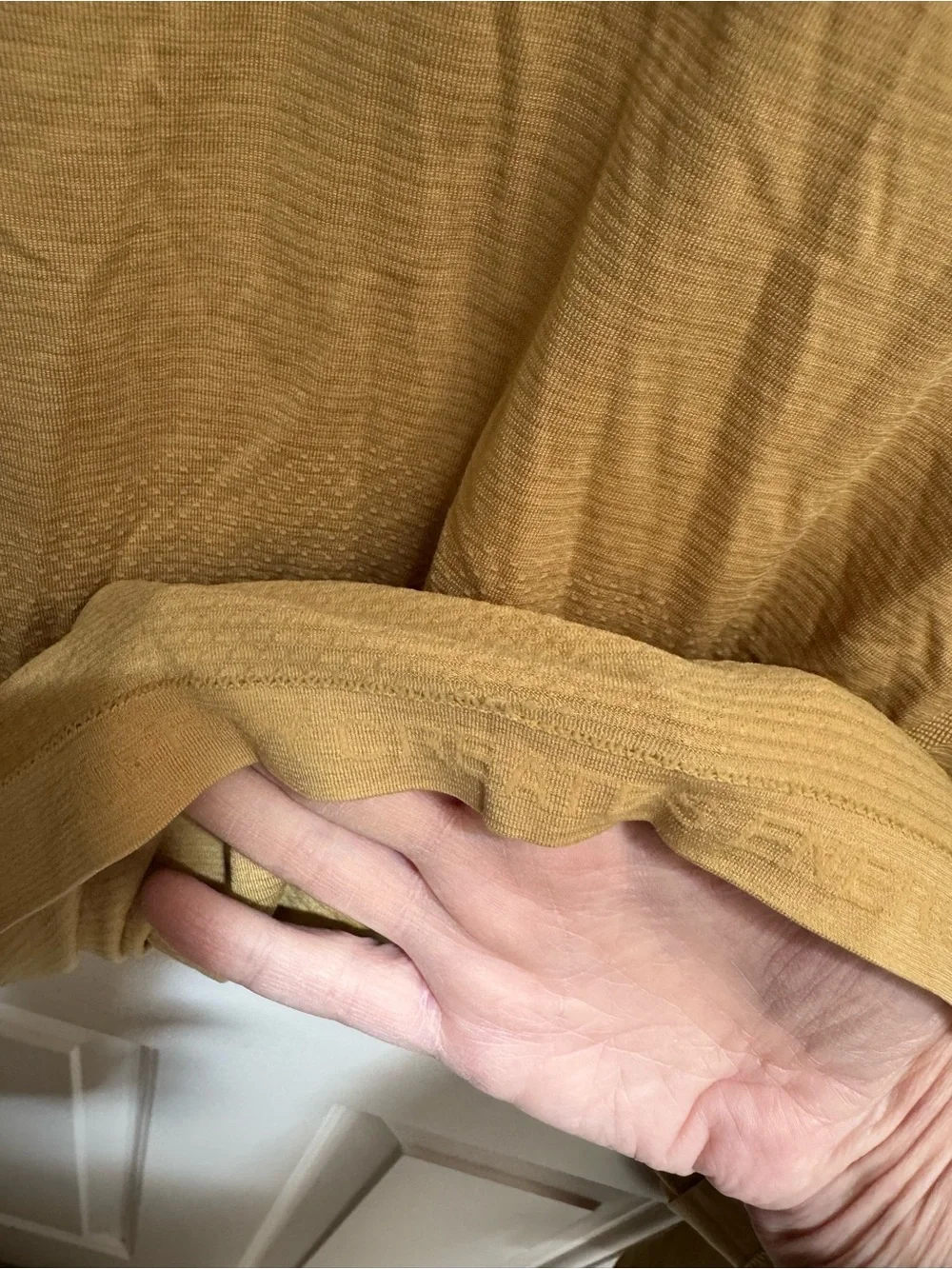 lululemon athletica Long Sleeve Crew Neck Top